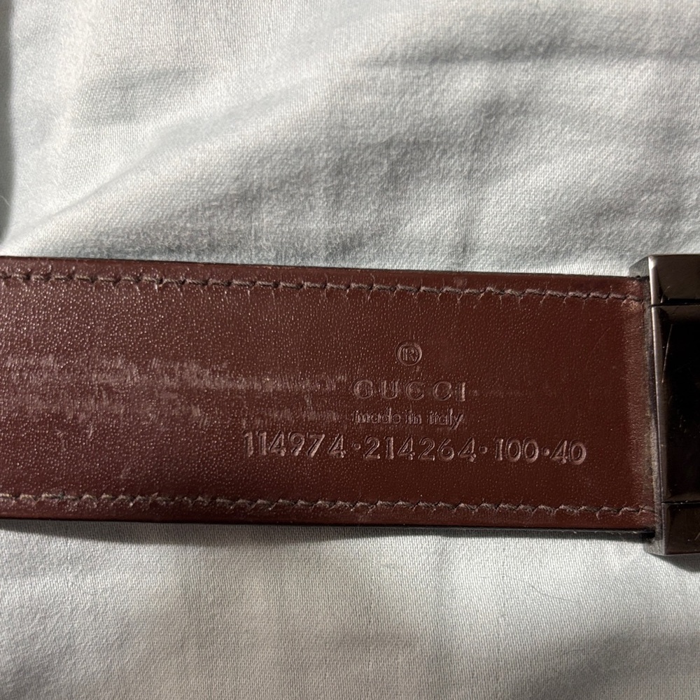 Gucci Men's Brown Leather Belt with Polished Buckle